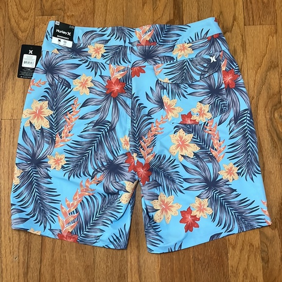 Hurley Mens Boardshorts NWT size 34 4-way stretch Pockets Blue Floral - Picture 2 of 8